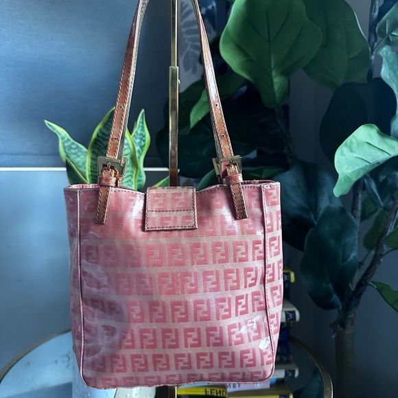 Fendi Zucchino Pink Shoulder Bag - Picture 5 of 10